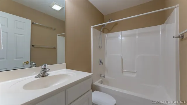 $414,900 | 5175 Vicus Castri, Osage Beach, MO 65065