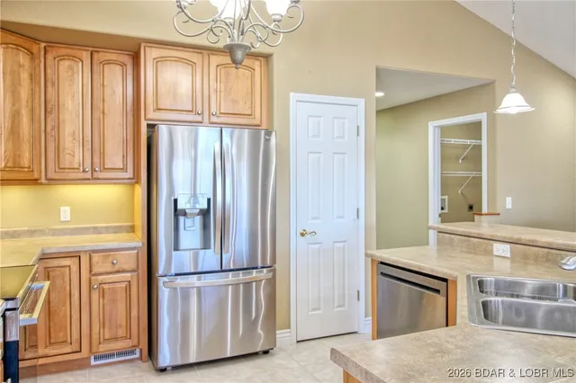 $414,900 | 5175 Vicus Castri, Osage Beach, MO 65065