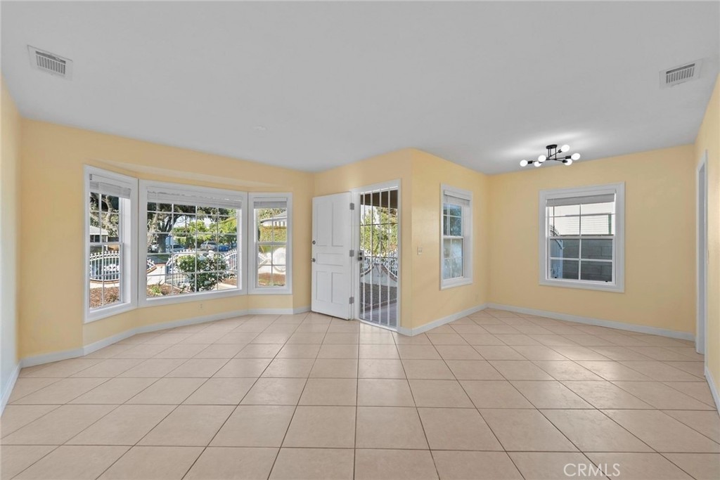 1104 Williamson Avenue Fullerton, CA 92833 - Photo 35 of 75