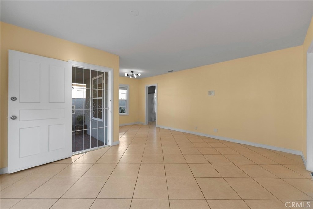 1104 Williamson Avenue Fullerton, CA 92833 - Photo 36 of 75 a view of an empty room and a window