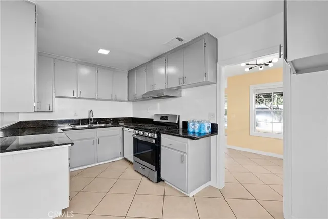 $1,100,000 | 1104 Williamson Avenue, Fullerton, CA 92833