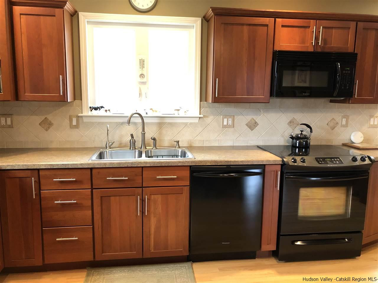 28 Hudson Ridge Road New Baltimore, NY 12124 - Photo 13 of 32 Photo 13