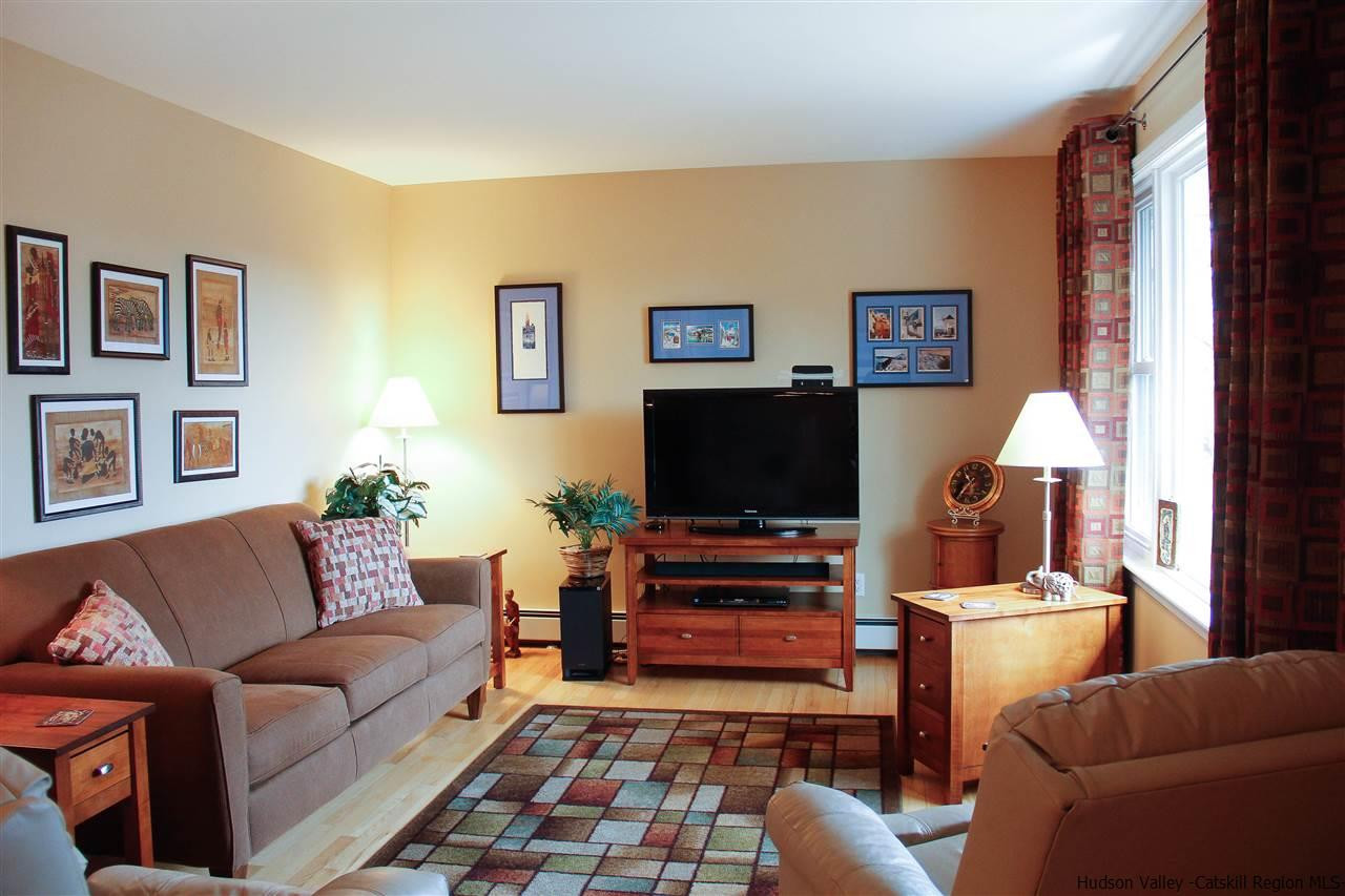 28 Hudson Ridge Road New Baltimore, NY 12124 - Photo 8 of 32 Photo 8