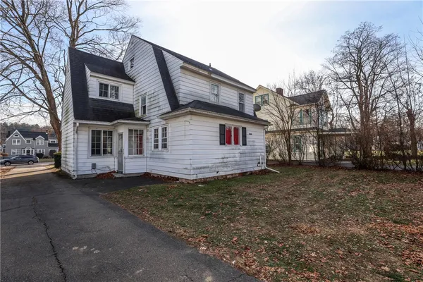 $1,795 | 1206 West Water Street, Elmira, NY 14905