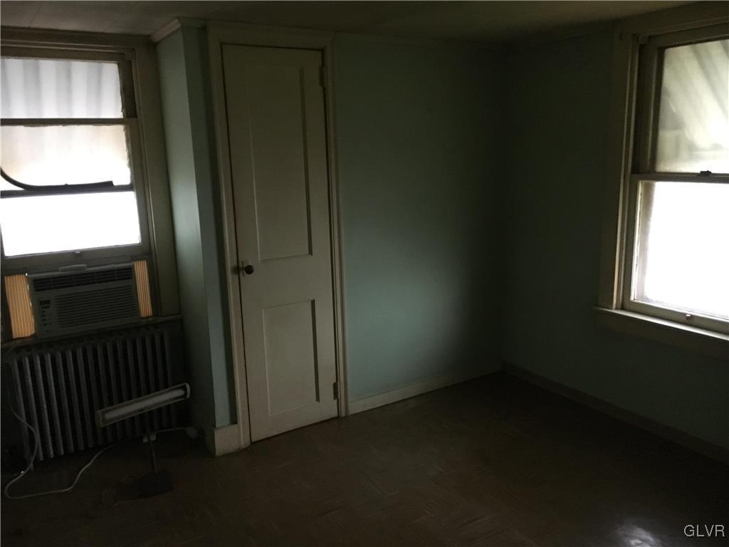 720 Park Street Whitehall, PA 18052 - Photo 11 of 12