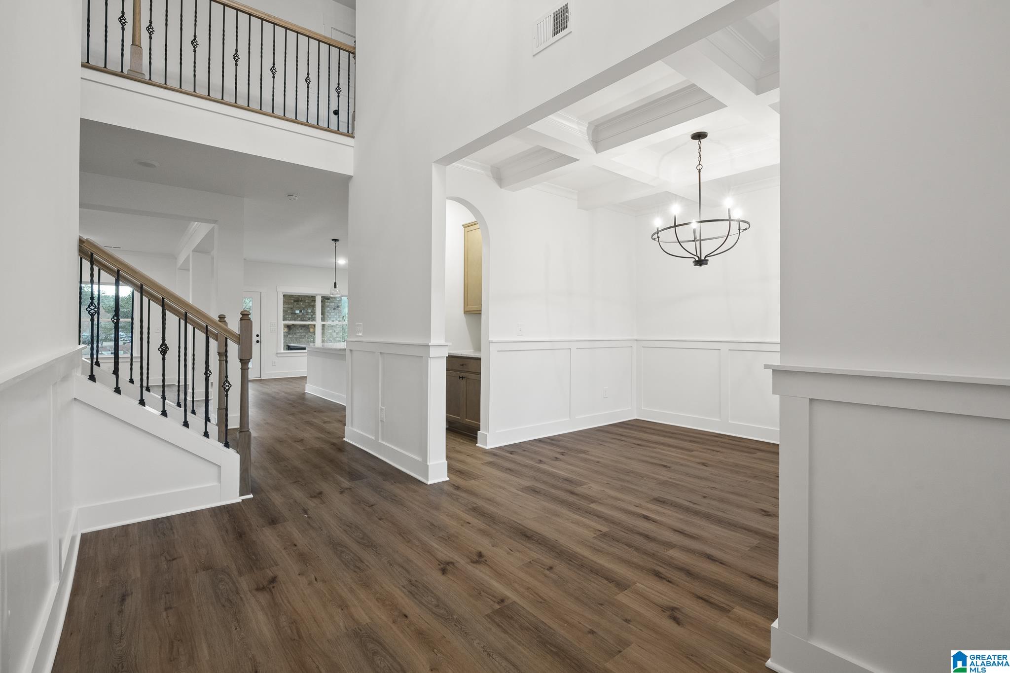 361 Wynlake Drive Alabaster, AL 35007 - Photo 2 of 47