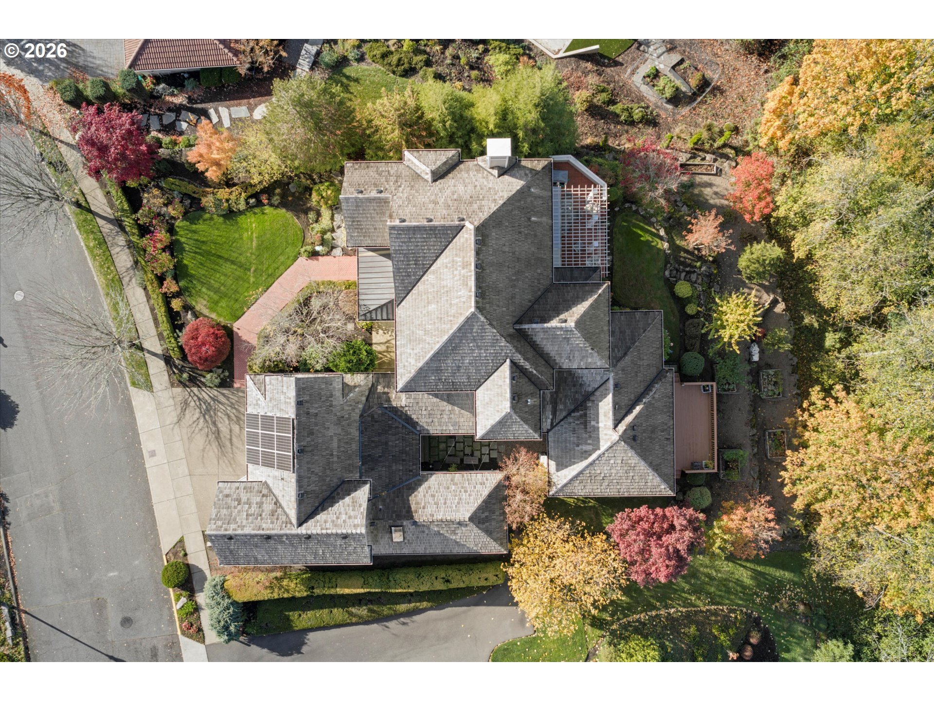 2349 Northwest Pinnacle Drive Portland, OR 97229 - Photo 32 of 33