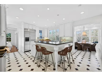 $1,595,000 | 2349 Northwest Pinnacle Drive, Portland, OR 97229