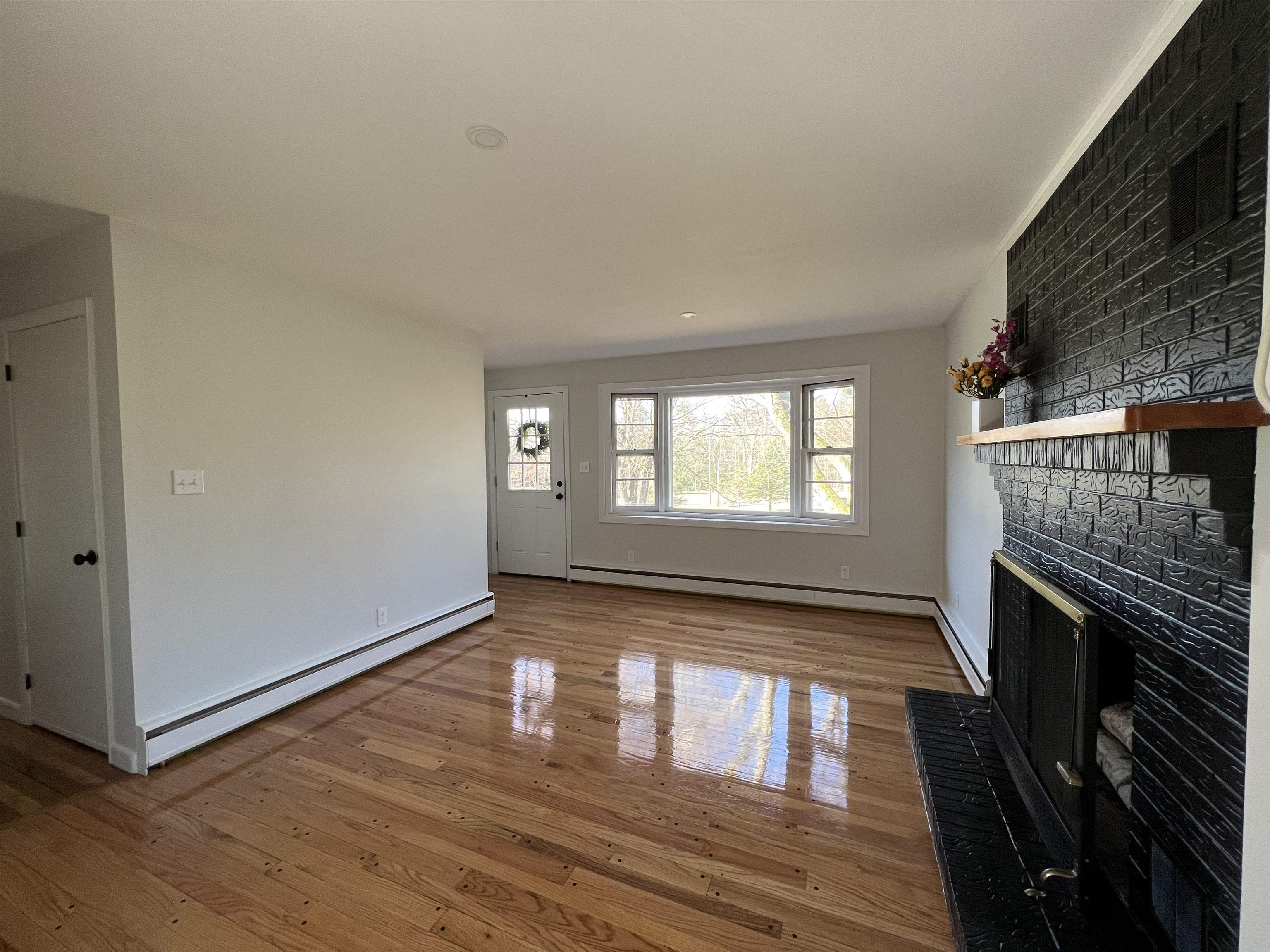 889 Northfield Road Hinsdale, NH 03451 - Photo 11 of 25 Gallery Image 11