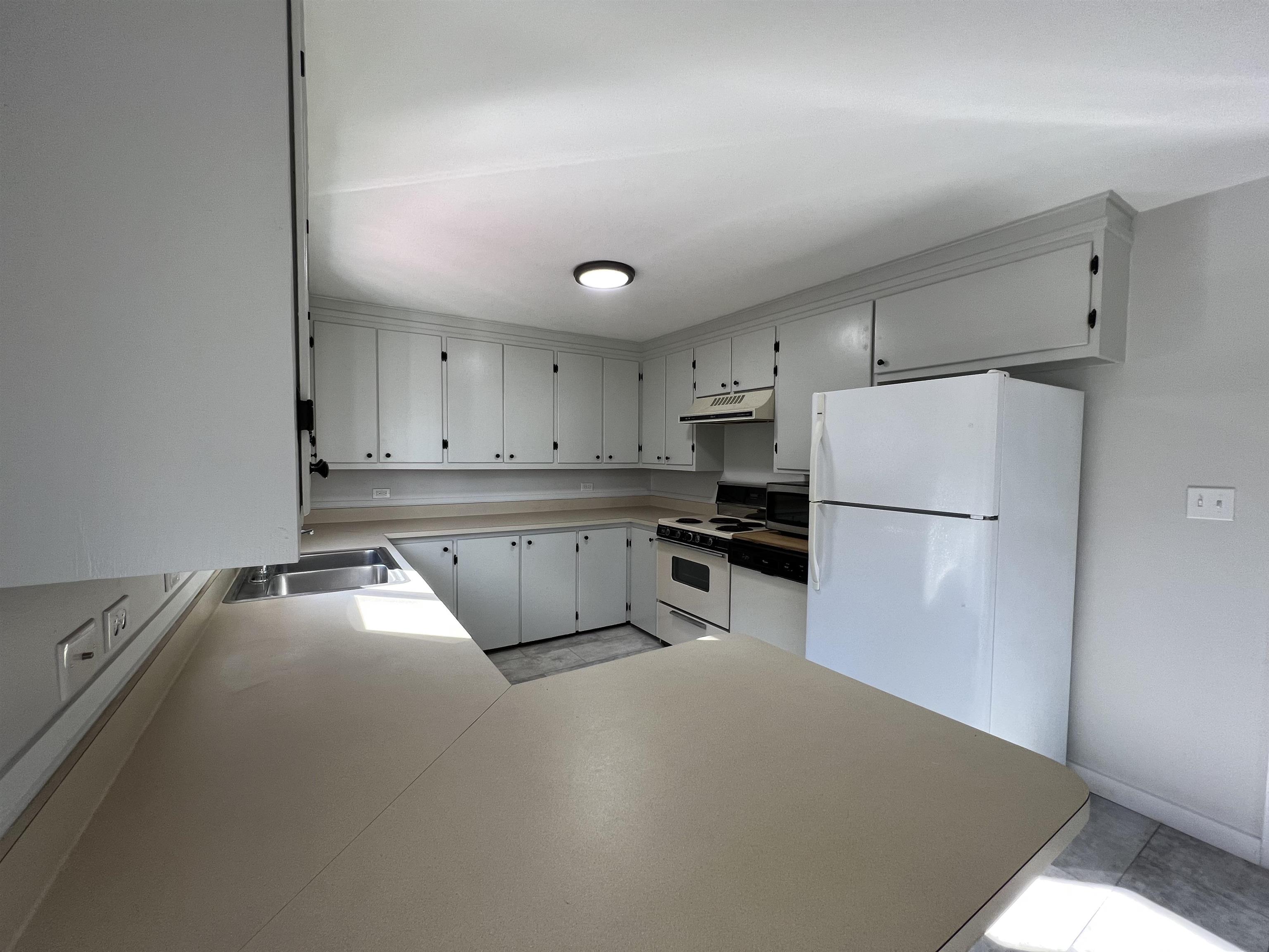 889 Northfield Road Hinsdale, NH 03451 - Photo 7 of 25 Gallery Image 7