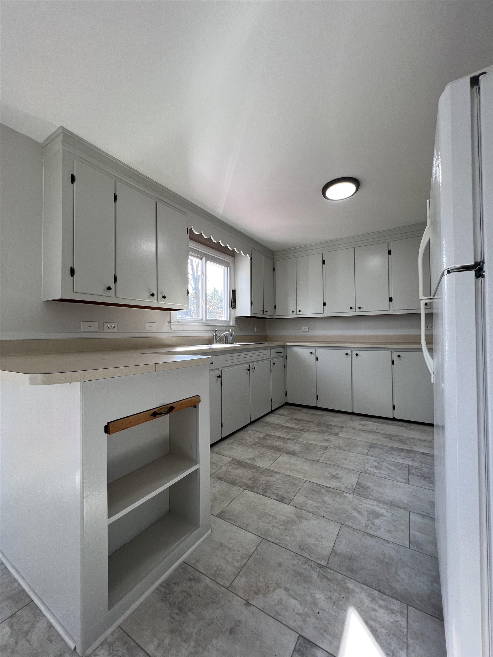 889 Northfield Road Hinsdale, NH 03451 - Photo 9 of 25 Gallery Image 9