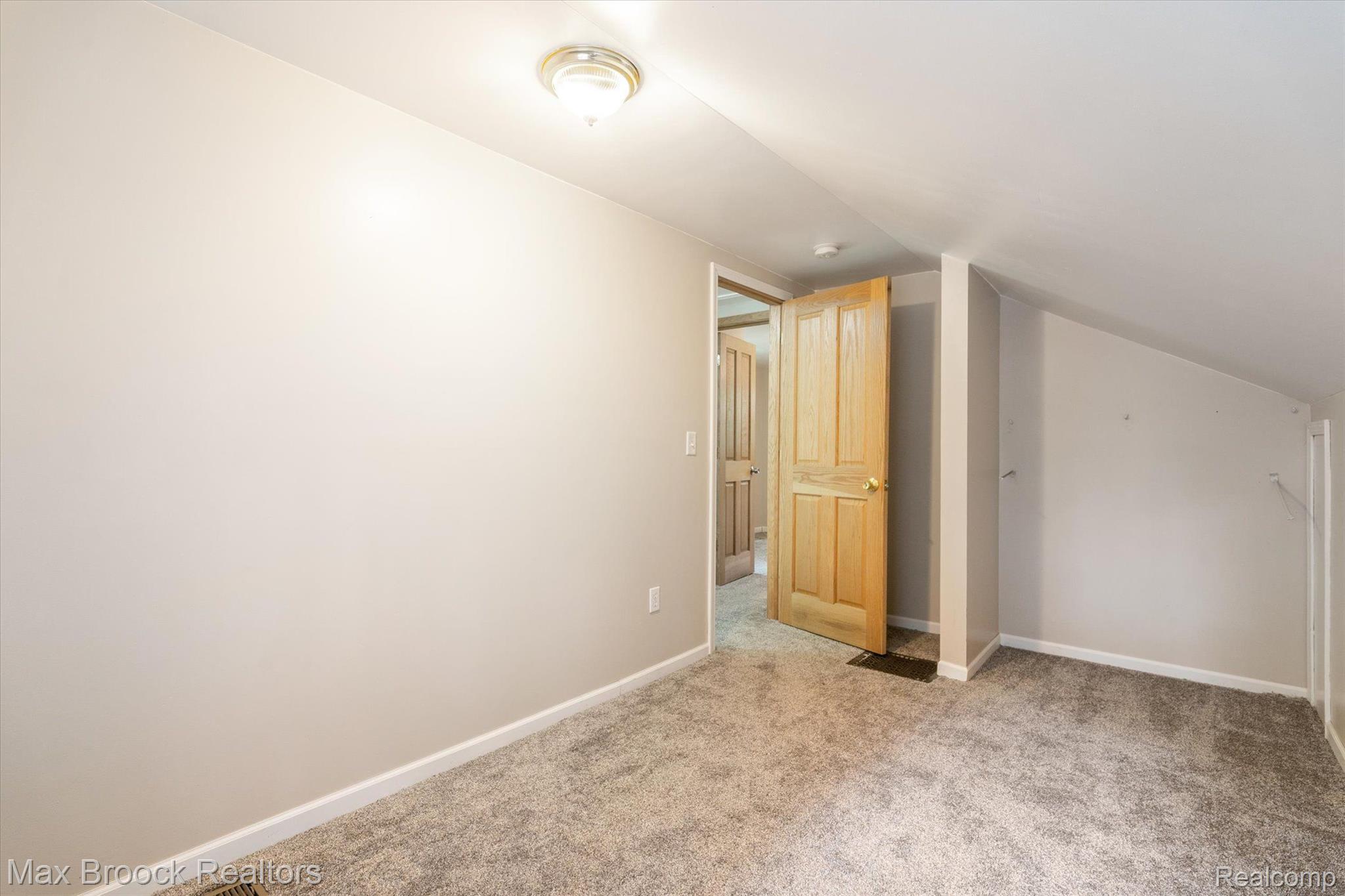 521 Barnes Lake Road Columbiaville, MI 48421 - Photo 22 of 27 Gallery Image 22