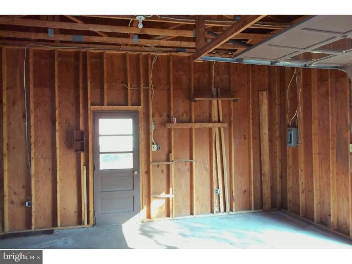 4680 Painted Sky Road Reading, PA 19606 - Photo 12 of 19 Garage