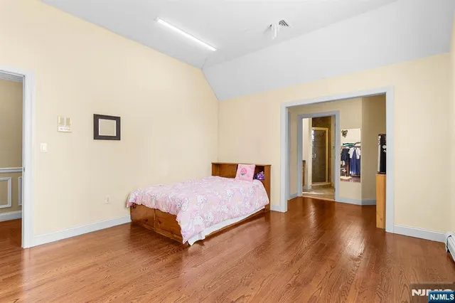 $1,450,000 | 5 Kenyon Court, Norwood, NJ 07648