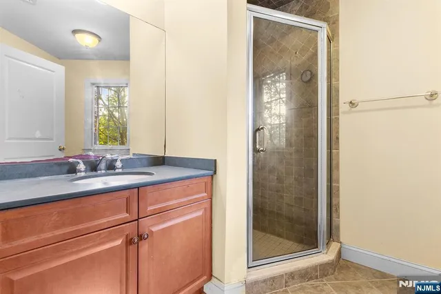 $1,450,000 | 5 Kenyon Court, Norwood, NJ 07648