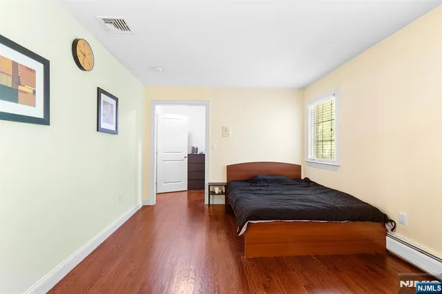 $1,450,000 | 5 Kenyon Court, Norwood, NJ 07648