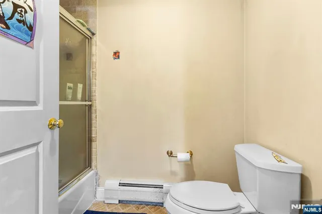 $1,450,000 | 5 Kenyon Court, Norwood, NJ 07648