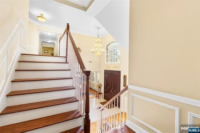 $1,450,000 | 5 Kenyon Court, Norwood, NJ 07648