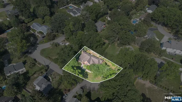 $1,450,000 | 5 Kenyon Court, Norwood, NJ 07648