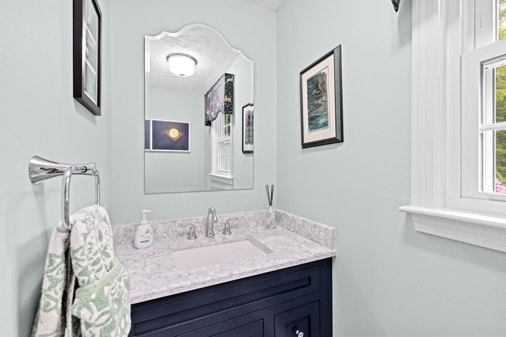 92 Vernon Road Scituate, MA 02066 - Photo 13 of 41 Gallery Image 13