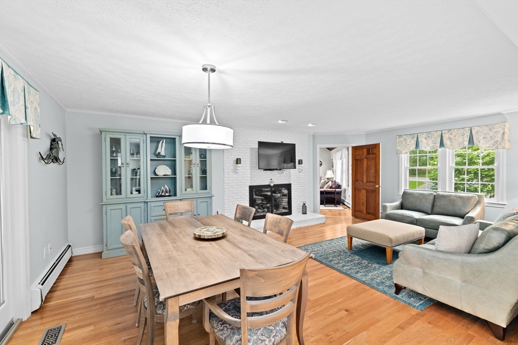 92 Vernon Road Scituate, MA 02066 - Photo 9 of 41 Gallery Image 9