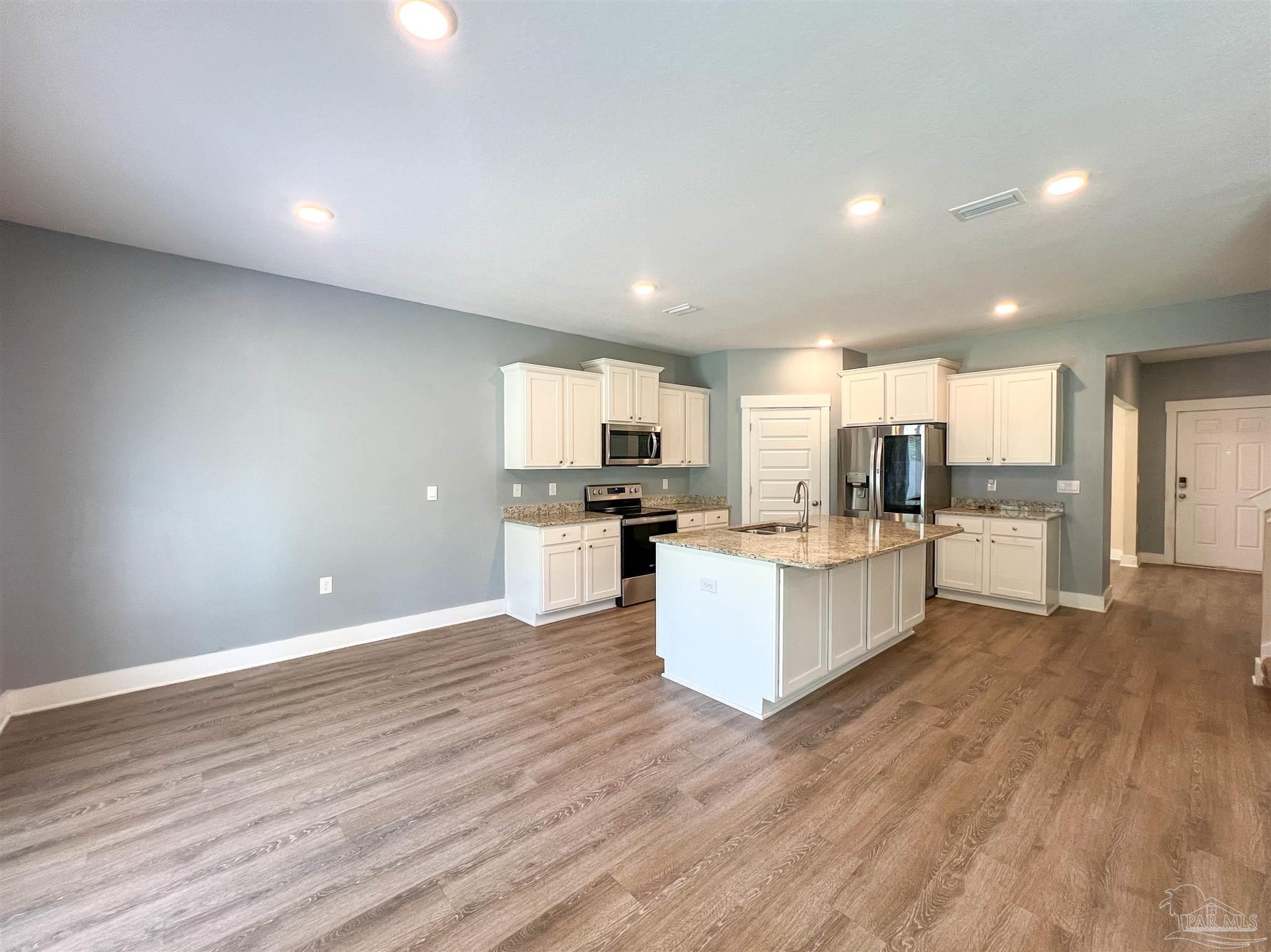 5709 Danbury Boulevard Pace, FL 32571 - Photo 3 of 31