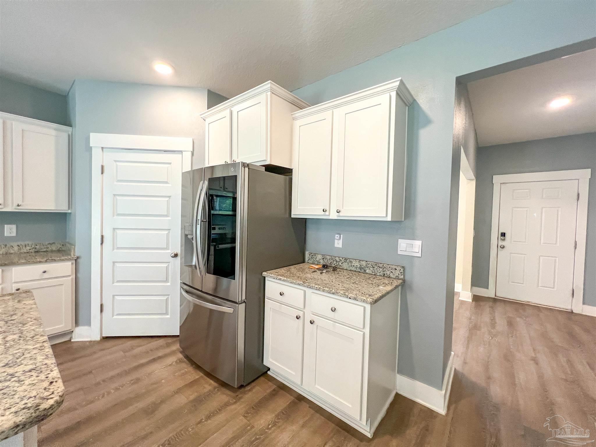 5709 Danbury Boulevard Pace, FL 32571 - Photo 4 of 31