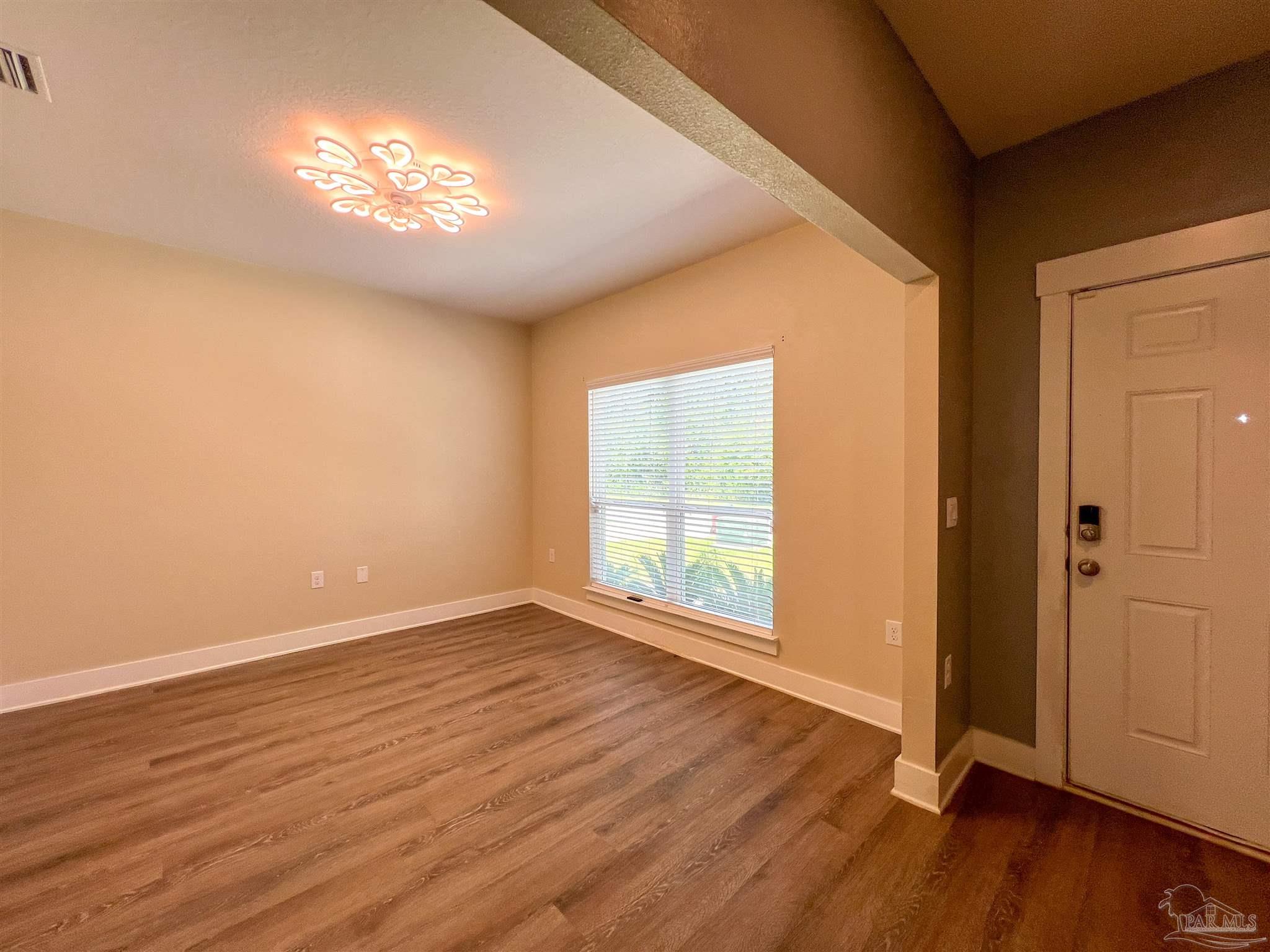 5709 Danbury Boulevard Pace, FL 32571 - Photo 10 of 31