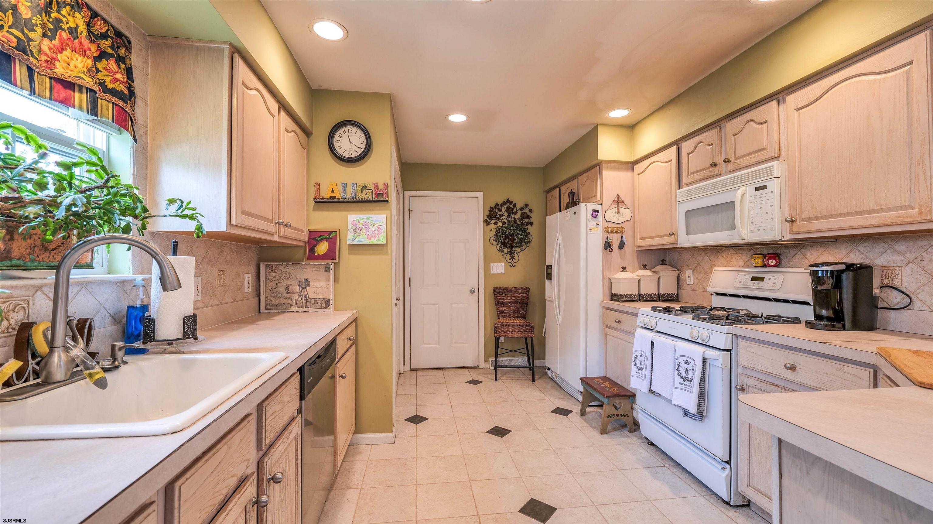 6530 Mill Road Egg Harbor Township, NJ 08234 - Photo 6 of 26