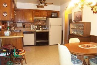 31649 Kelly Road Fraser, MI 48026 - Photo 4 of 6 485782-3.JPG