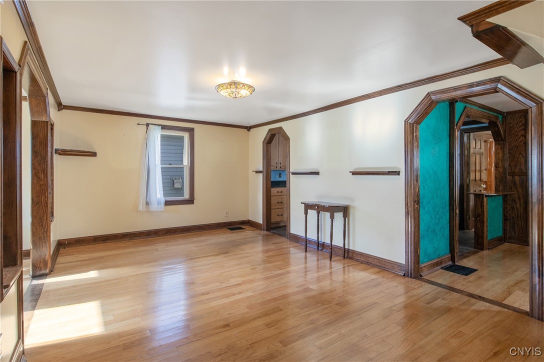 703 Mountainview Avenue Syracuse, NY 13224 - Photo 5 of 39