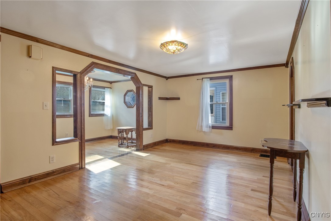 703 Mountainview Avenue Syracuse, NY 13224 - Photo 7 of 39