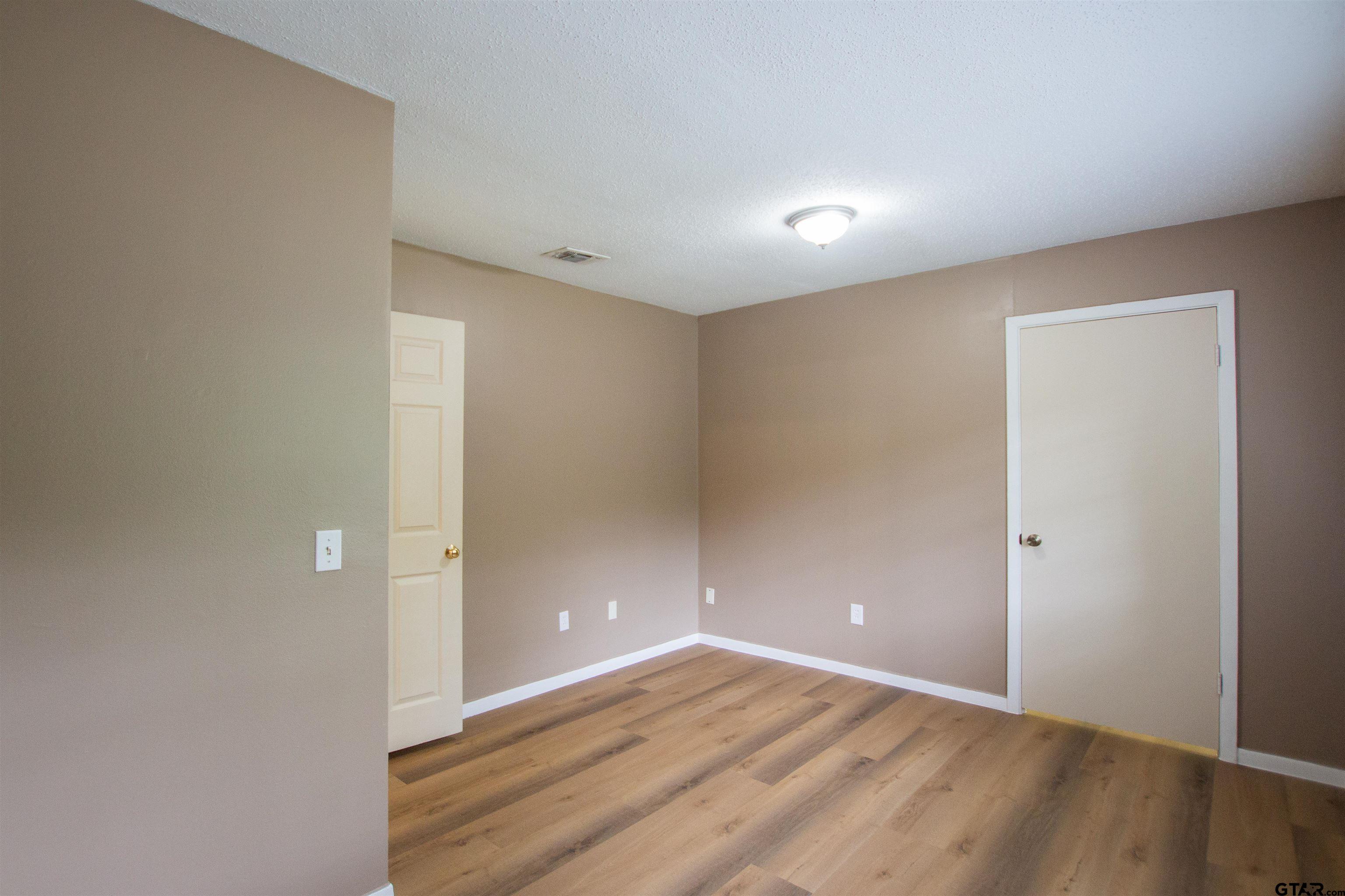209 Miles Street Longview, TX 75605 - Photo 24 of 34