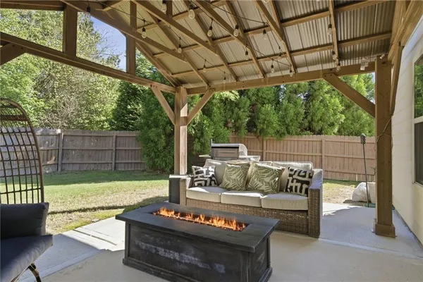 $410,000 | 180 Saddle Horse Lane, Hiram, GA 30141