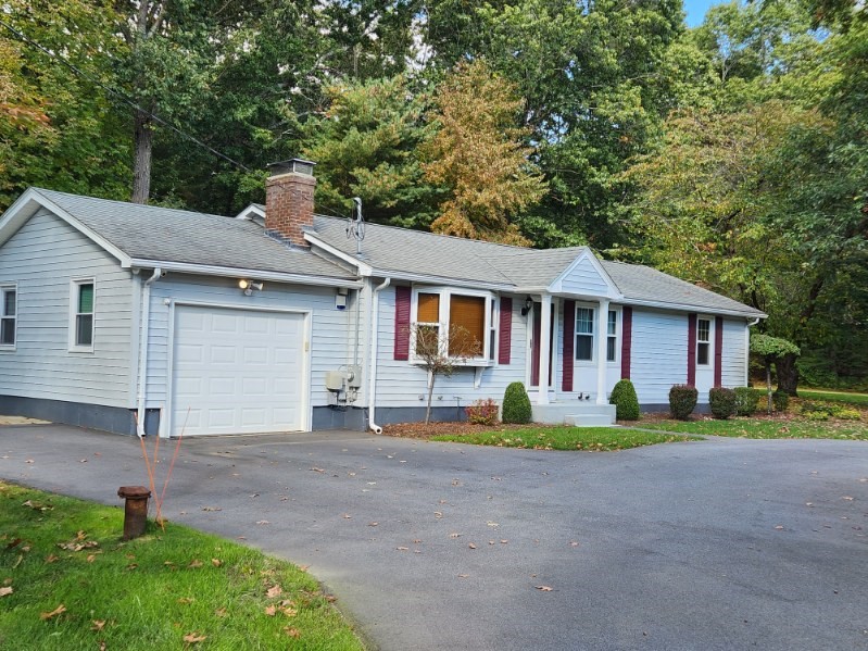 279 Twin River Road Lincoln, RI 02865 - Photo 3 of 50 Gallery Image 3