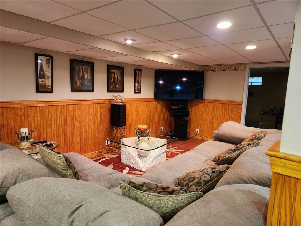 279 Twin River Road Lincoln, RI 02865 - Photo 41 of 50 Gallery Image 41