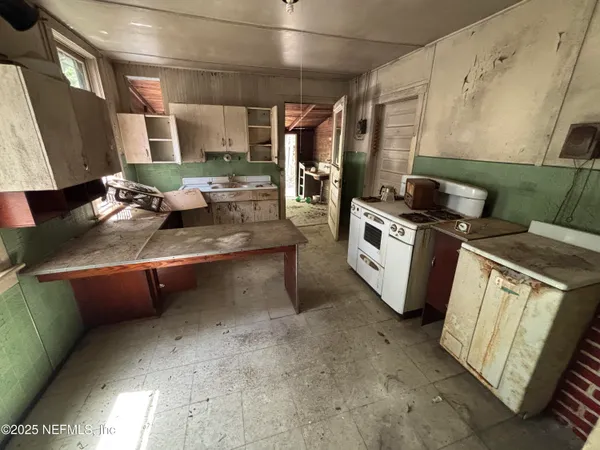 $1,800,000 | 15672 County Road 108, Hilliard, FL 32046