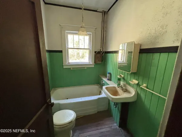 $1,800,000 | 15672 County Road 108, Hilliard, FL 32046