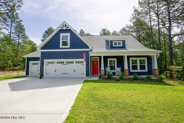 $467,000 | 125 Lancashire Lane, Seven Lakes, NC 27376