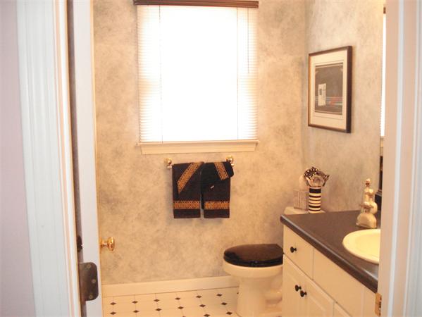 79 Pattys Road Mansfield, MA 02048 - Photo 9 of 14 Gallery Image 9