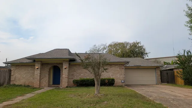 $1,995 | 7706 Winter Glen Lane, Houston, TX 77083