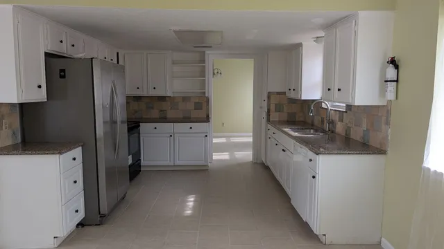 $1,995 | 7706 Winter Glen Lane, Houston, TX 77083