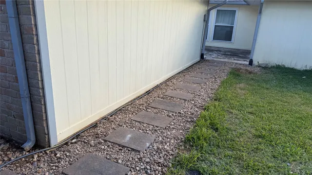 $1,995 | 7706 Winter Glen Lane, Houston, TX 77083