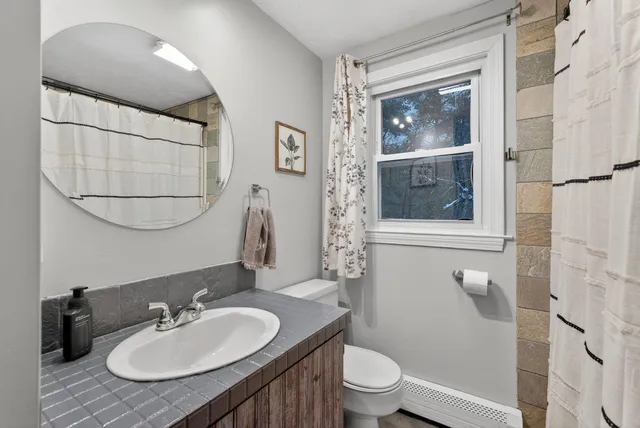 $459,000 | 192 Cemetery Road, Buxton, ME 04093