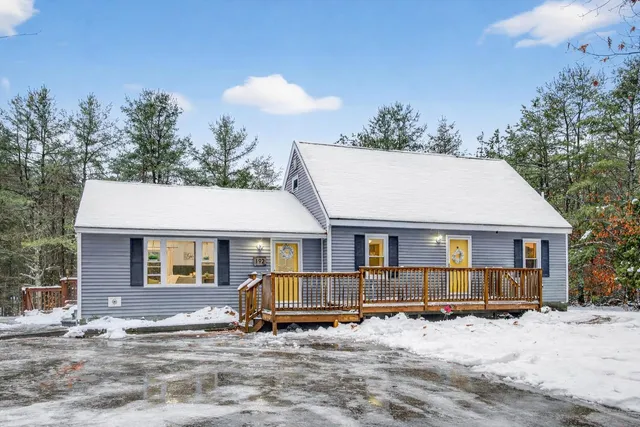 $459,000 | 192 Cemetery Road, Buxton, ME 04093