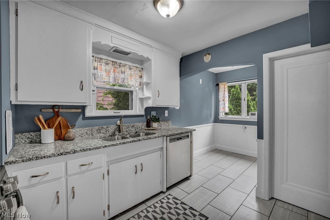 2390 Rinard Road Cleveland Heights, OH 44118 - Photo 12 of 45 Gallery Image 12