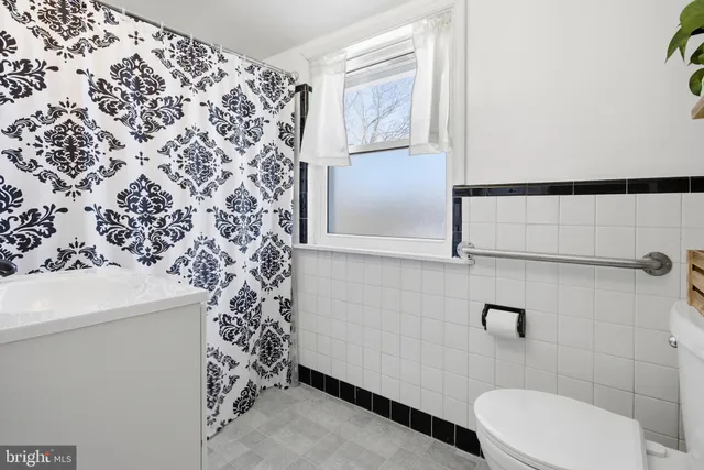 $325,000 | 419 Grays Avenue, Glenolden, PA 19036