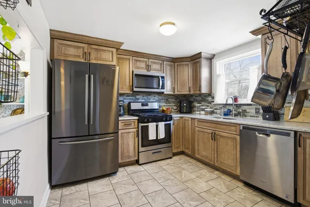 $325,000 | 419 Grays Avenue, Glenolden, PA 19036