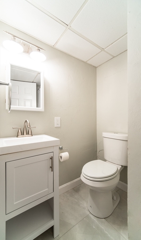 945 Santuit-Newtown Road Barnstable, MA 02648 - Photo 27 of 41 Gallery Image 27