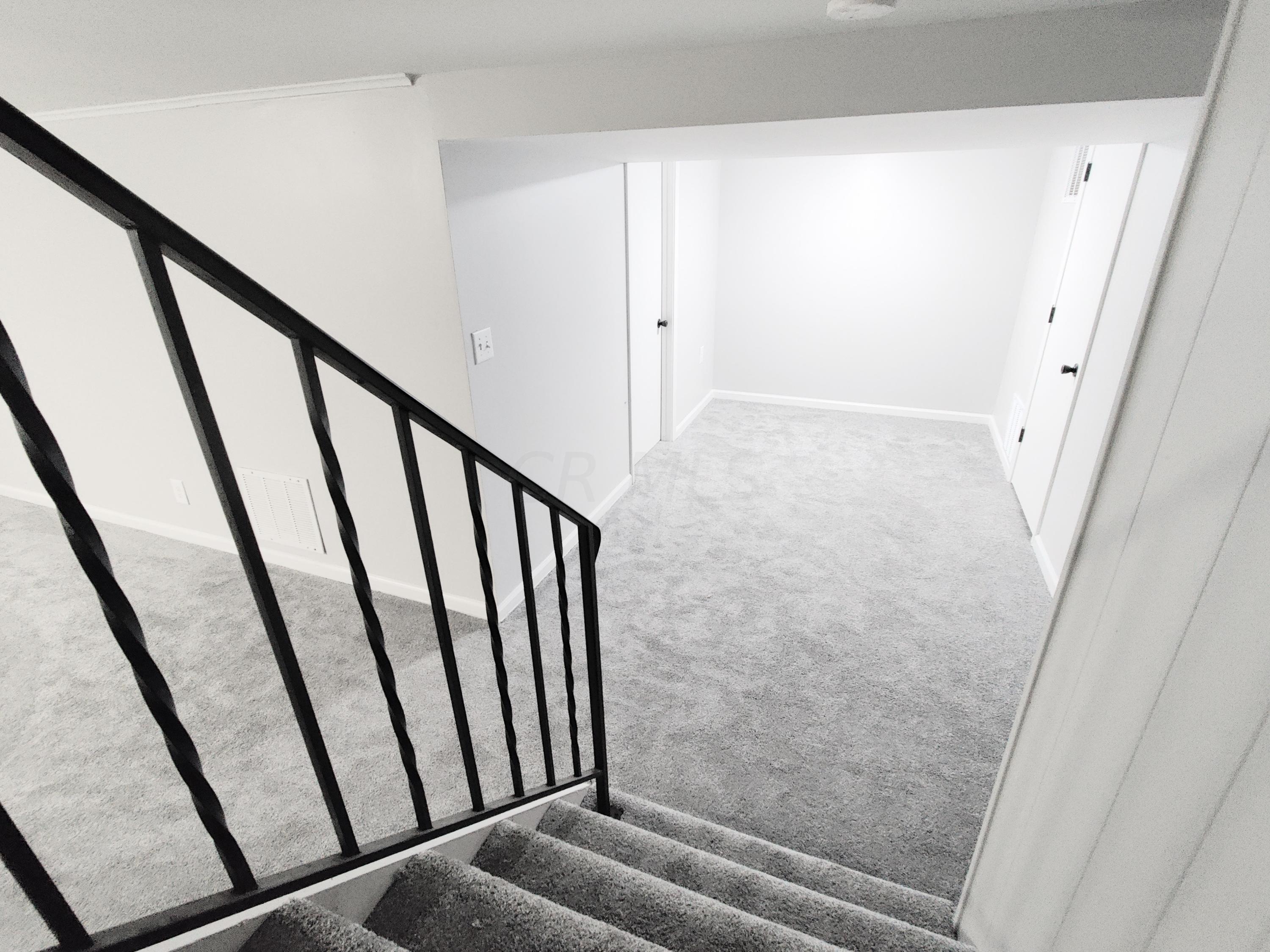 1568 Cunard Road Columbus, OH 43227 - Photo 16 of 24 Gallery Image 16